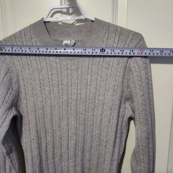 Fitted Ribbed Cable Knit Dress - Picture 7 of 12